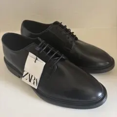 ZARA プレーントゥ ドレスシューズ ブラックのサムネイル