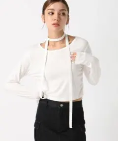 新品未開封　FOREVER21 ボウタイシャーリングロングスリーブ tシャツ