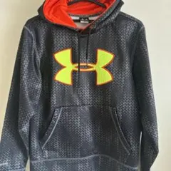 UNDER ARMOUR パーカー SM 黒/オレンジ