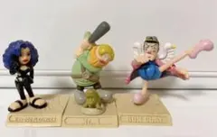 ワンピース　フィギュア　グランドバトルガチャポン