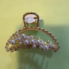 パール付きゴールドヘアクリップ