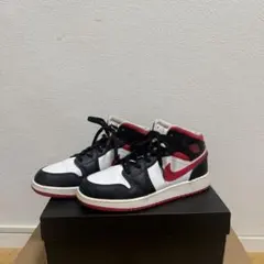 NIKE AIR JORDAN スニーカー ブラック レッド ホワイト