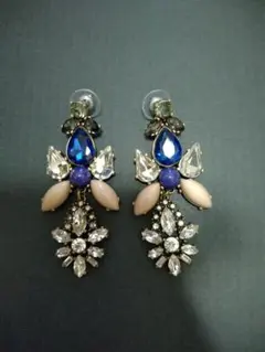 Item thumbnail for item 21a708a9-349f-428d-a7c7-e1c132e6ebe7