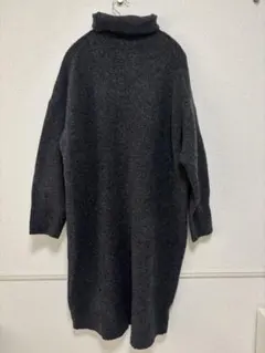 《UNIQLO》ダークグレー タートルネックニットワンピース
