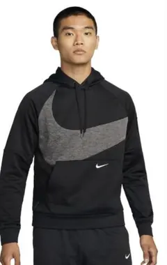【新品】ナイキ ThermaFIT 裏起毛スウェットパーカー ML黒　NIKE