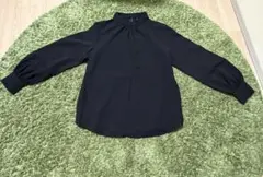 GU 黒長袖ブラウス スタンドカラー