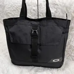 OAKLEY トートバッグ ブラック 大容量 ロゴのサムネイル
