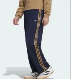 adidas ジャージパンツ ベッケンバウアー　ジェンダーニュートラル