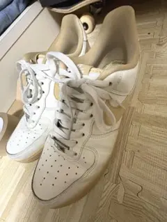 NIKE Air Force 1 ホワイト ベージュ スニーカー