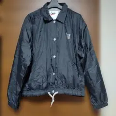 NIKE ブラック ボタン付きジャケット　子供