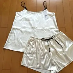 アンフィ　ホールドデイブラ　キャミソール＆タップパンツ　ペチパン　ワコールのサムネイル
