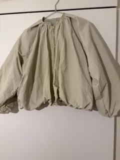 ベージュ バルーンシルエット ジャケット