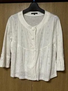 23区 44 2XL 3Lノーカラージャケット ホワイト 花柄刺繍のサムネイル