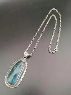 ペンダントネックレス