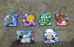 ワンピース ラバーマスコットとピンバッチ セット