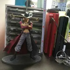 ONE PIECE ミホークフィギュア