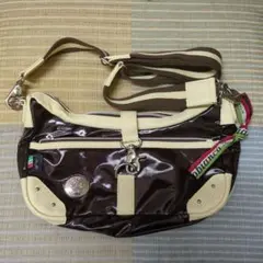 新品未使用　Orobianco ショルダーバッグ エナメル調 ブラウンのサムネイル