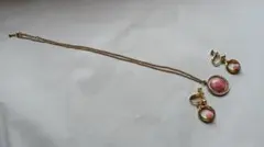 ピンクストーン ネックレスとイヤリングセット