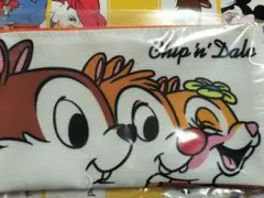 26日までの出品　ディズニーストア　シークレットポーチ　チップとデール