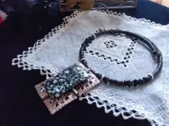 ストーンデザイン軽～いネックレス