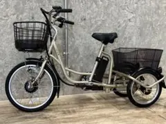 シルバー 三輪自転車 メッシュバスケット付き 高齢者 交通手段 白 匿名
