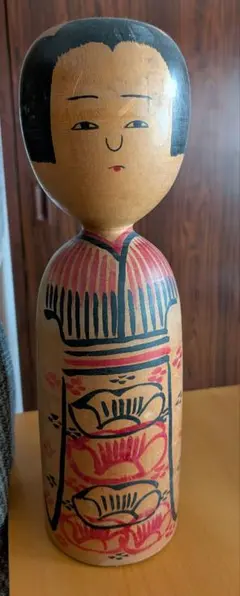 伝統的な木製こけし人形 約30cm