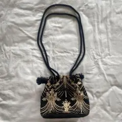 巾着バッグ 刺繍 チュール 黒