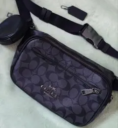 COACH ボディバッグ