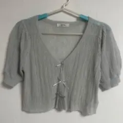 NICE CLAUP グレー Vネック 半袖トップス