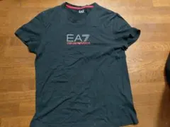 エンポリオ・アルマーニ Vネックトップス