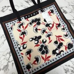 MARNI　バンダナトート　トートバッグ　花柄のサムネイル