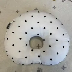 ドーナツ型ベビー枕 白地に黒の水玉