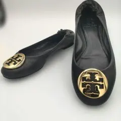 Tory Burch フラットシューズ パンプス 金ロゴ ブラック レザー