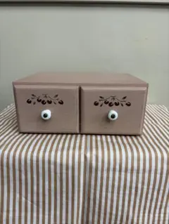 Item thumbnail for item 62ca0a1e-4808-42a7-8662-70f1ca2caa41