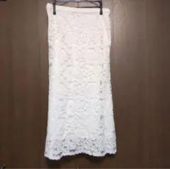 UNIQLO 花柄総レース　フレアロングスカート　ホワイト レースフレアスカート