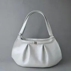 美品✨by Ungaro バイ ウンガロ 淡いシルバー 手提げバッグハンドバッグのサムネイル