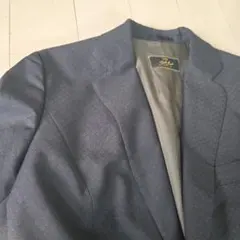 オンリースカートスーツのサムネイル