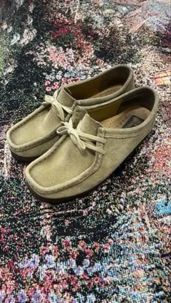 Clarks Wallabee モカシン ベージュ スエード - メルカリ
