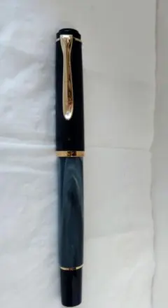 Pelikan　ペリカン　M200　グリーンマーブル　旧型　M-nib　雛2羽 Pelikan ペリカン M200 グリーンマーブル 旧型 M-nib 雛2羽 - メルカリ