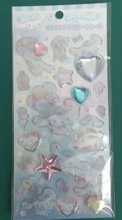 キラキララインストーンシール　サンリオ　シナモロール　シナモン