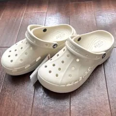 クロックス crocs　バヤフラットフォームクロッグ　ベージュのサムネイル