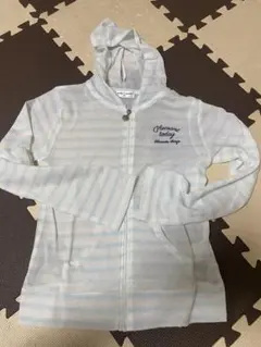 水色と白のストライプ フード付きパーカー