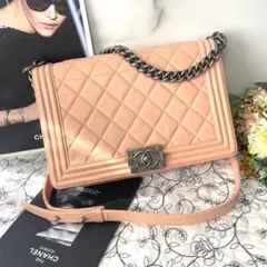 CHANEL シャネル【美品】ボーイシャネル マトラッセ シェルピンク