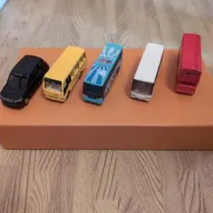 ミニカーセット 5台 黒・黄・青・白・赤