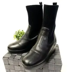 Item thumbnail for item 36231fda-8ebc-47e0-b3fb-a325629e700f