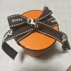 オレンジ円筒形ギフトボックス