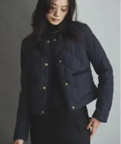 TAION anuans ノーカラーキルティングショートダウン NAVY