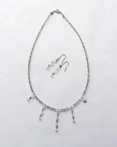 734. 【訳アリ】ハンドメイド ウェーブネックレスセット（クリア）