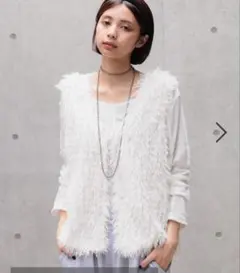 PAGEBOY フェザーファーベスト オフホワイト