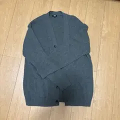 ユニクロ　ラムVネックカーディガン